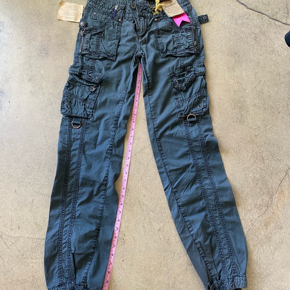 Cargo pant with amazing detailed pockets and stitching. Bought in Japan.
